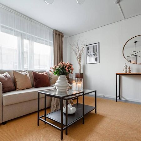 Simple Studio In Trendy Soedermalm - Construction Work ストックホルム エクステリア 写真