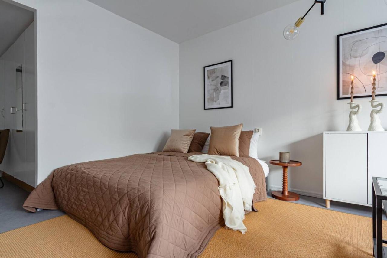 Simple Studio In Trendy Soedermalm - Construction Work ストックホルム エクステリア 写真