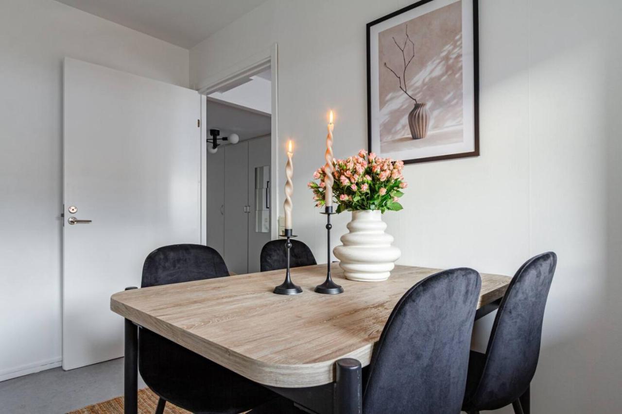Simple Studio In Trendy Soedermalm - Construction Work ストックホルム エクステリア 写真