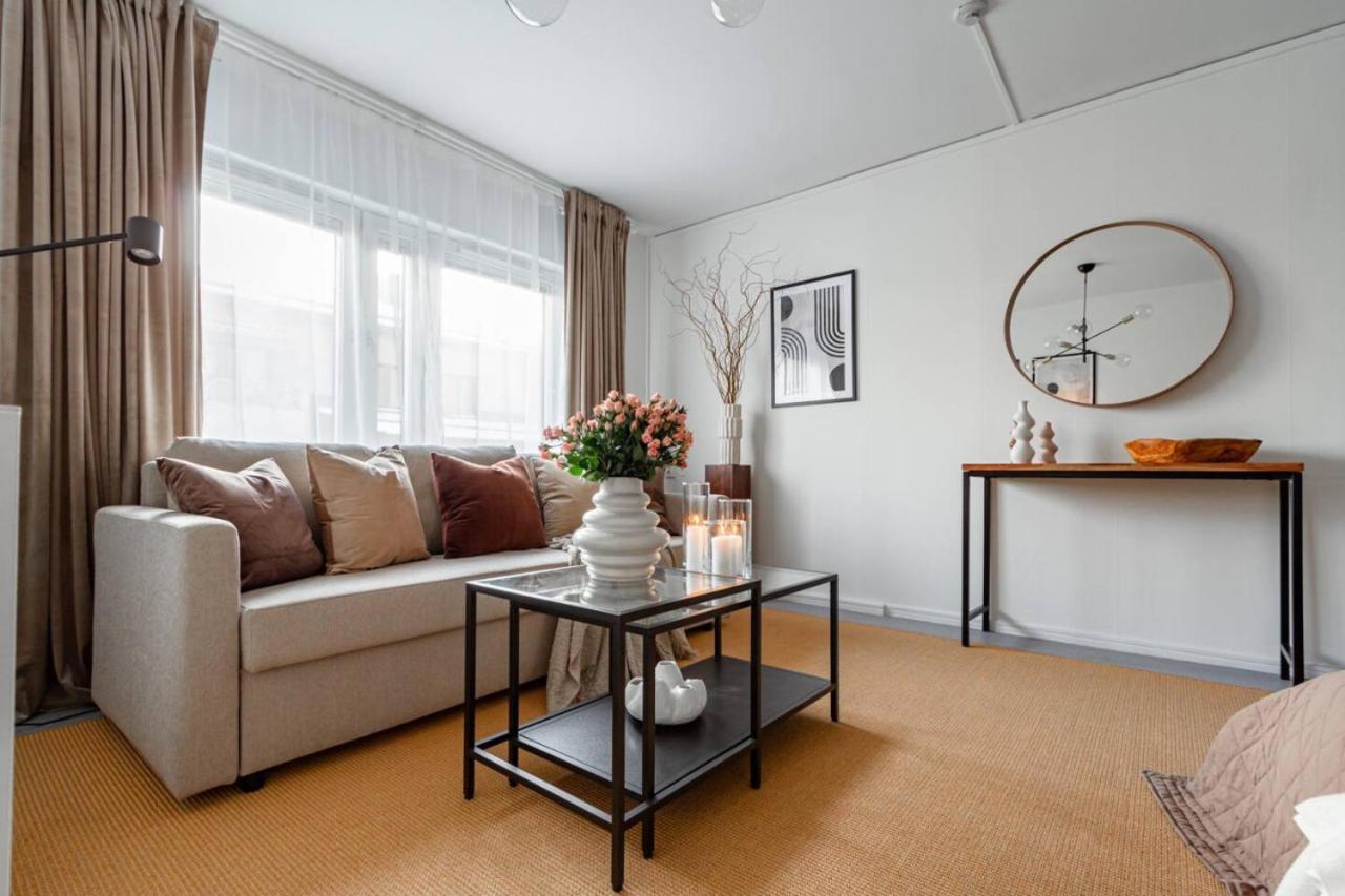 Simple Studio In Trendy Soedermalm - Construction Work ストックホルム エクステリア 写真